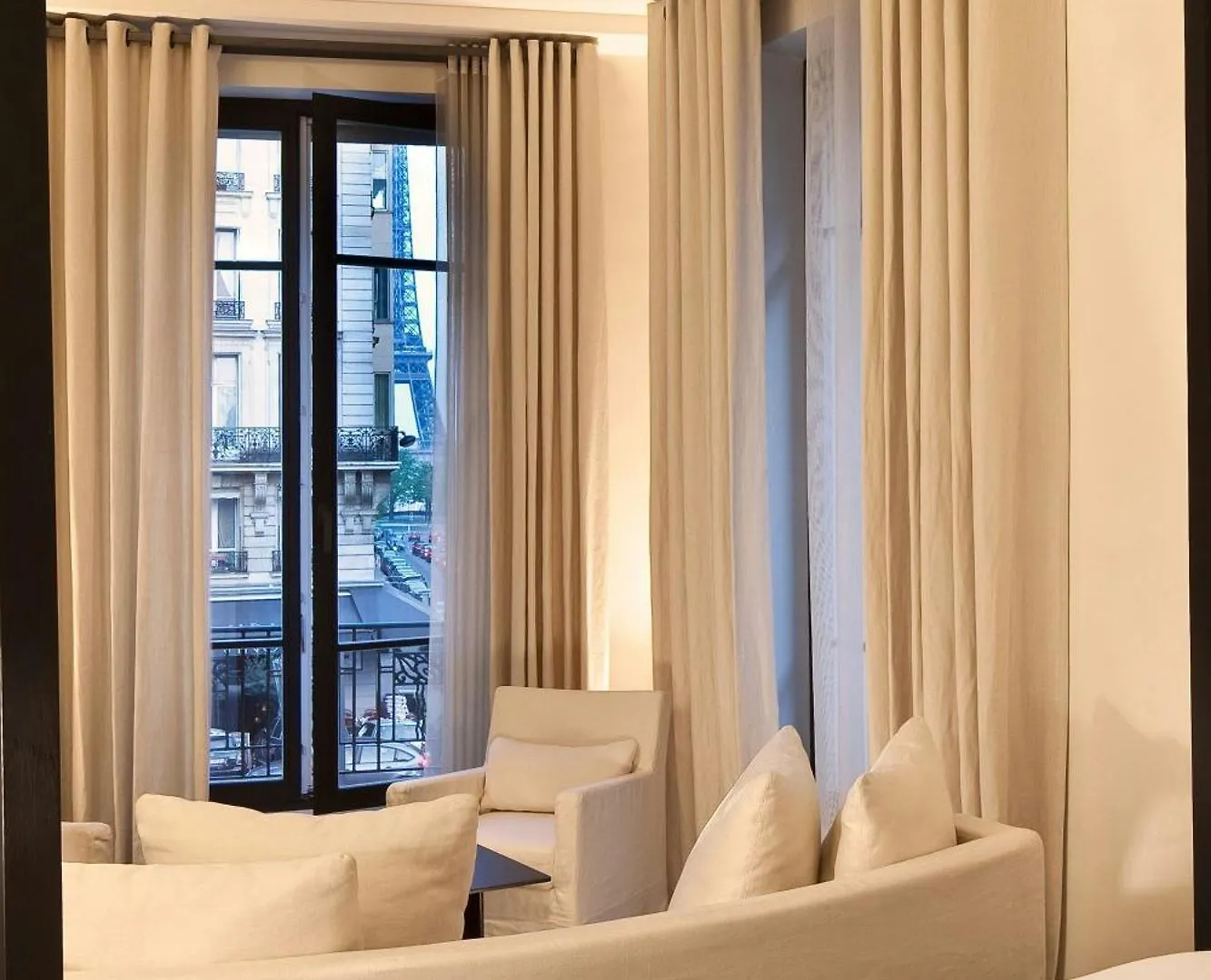 *****  Le Metropolitan, Paris Tour Eiffel, A Tribute Portfolio Hotel Francia
