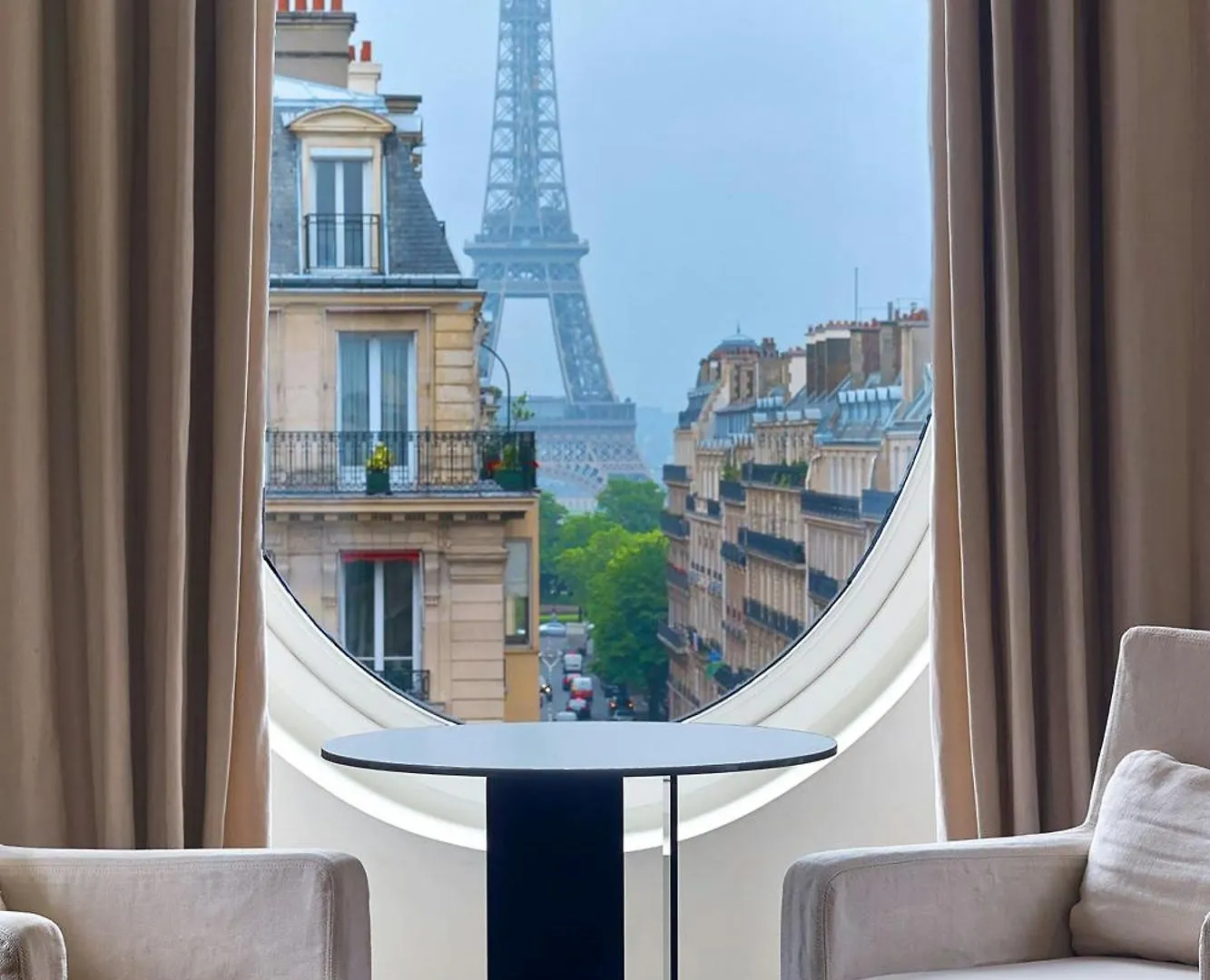Le Metropolitan, Paris Tour Eiffel, A Tribute Portfolio Hotel