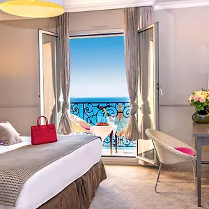 Отель Le Royal Promenade Des ***